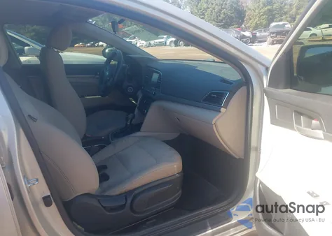 2017 Hyundai Elantra Se z USA, uszkodzony, nr VIN 5NPD84LF5HH118450